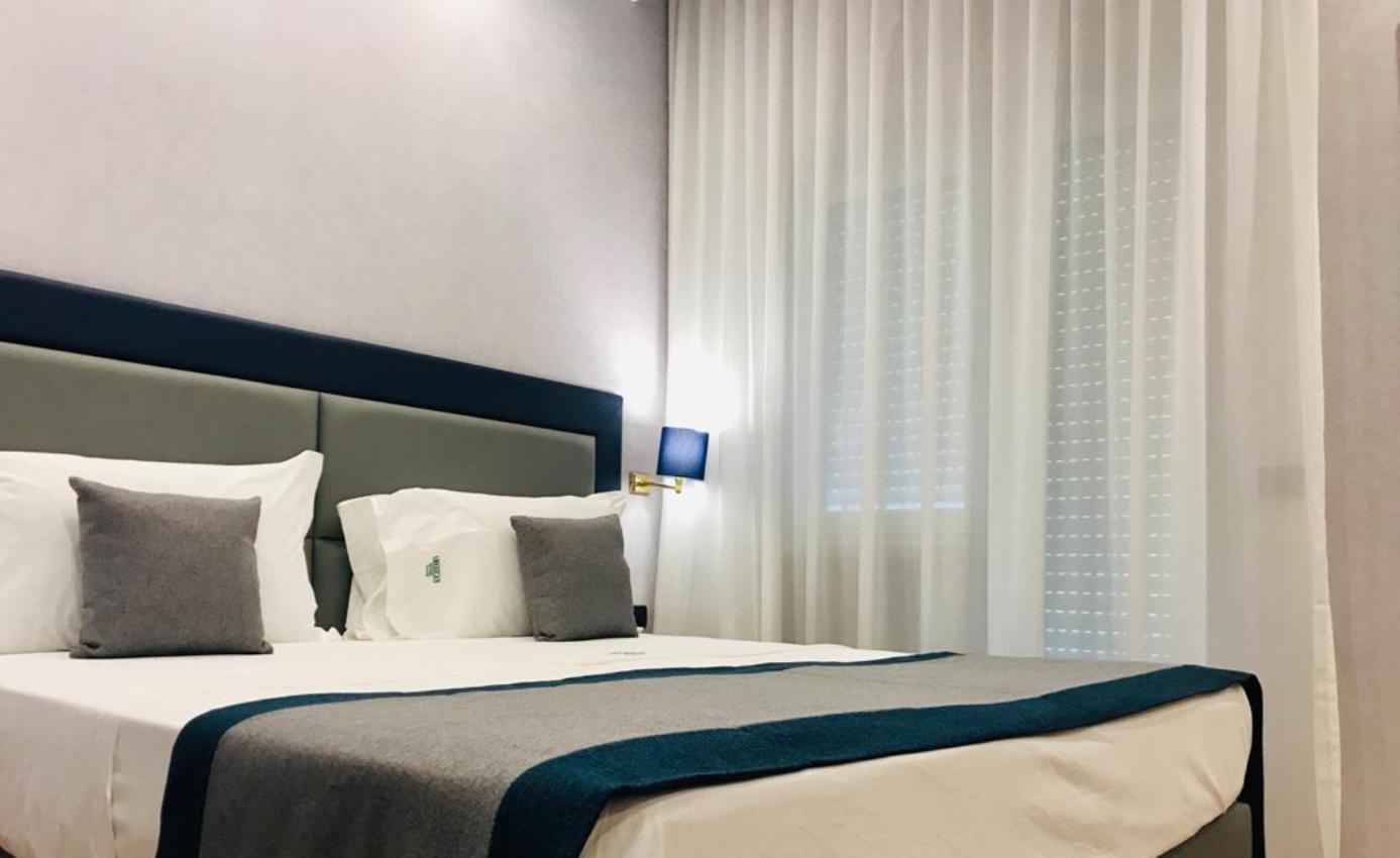 American Hotel ปอซซุออลี ภายนอก รูปภาพ
