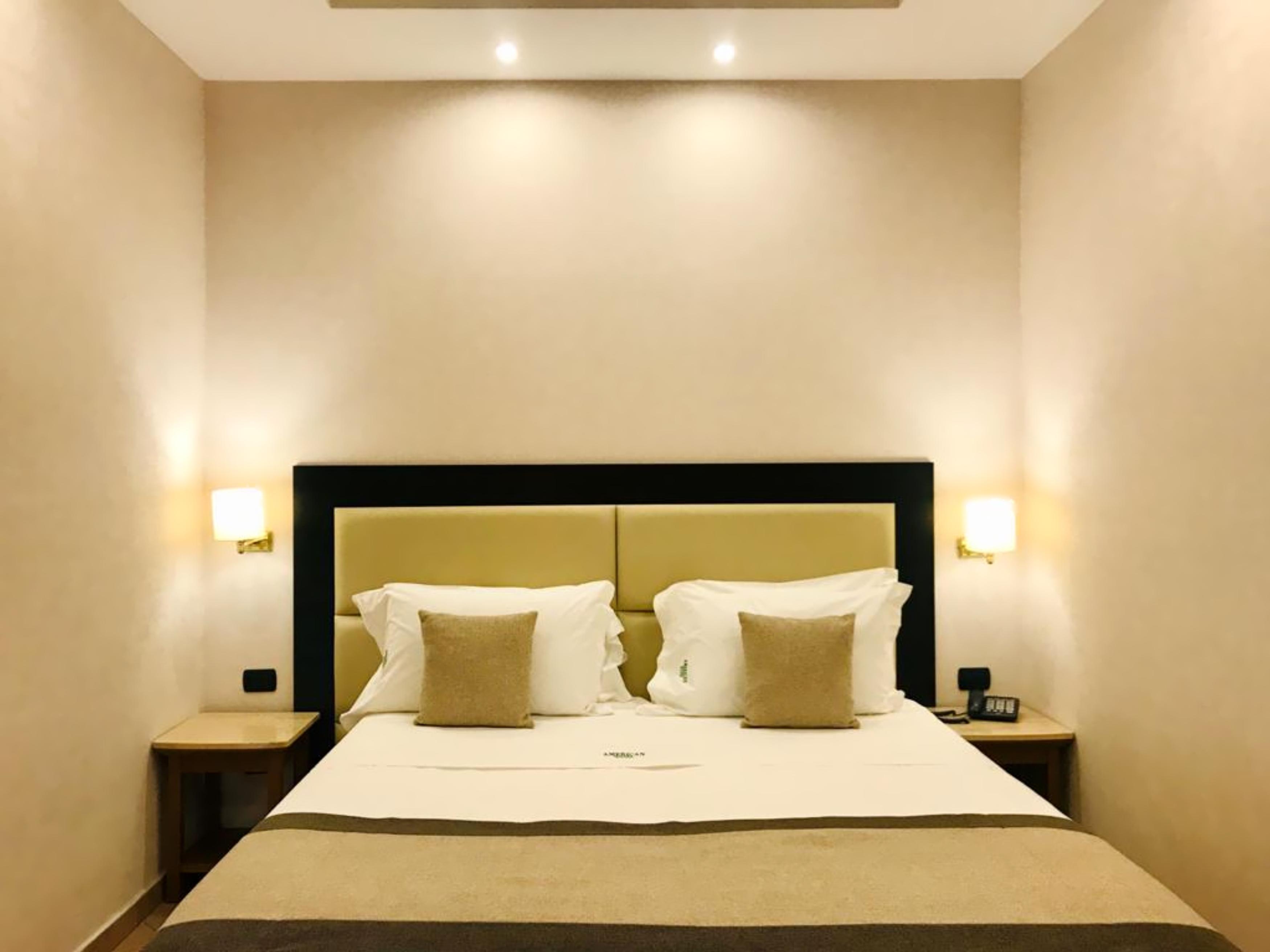 American Hotel ปอซซุออลี ภายนอก รูปภาพ