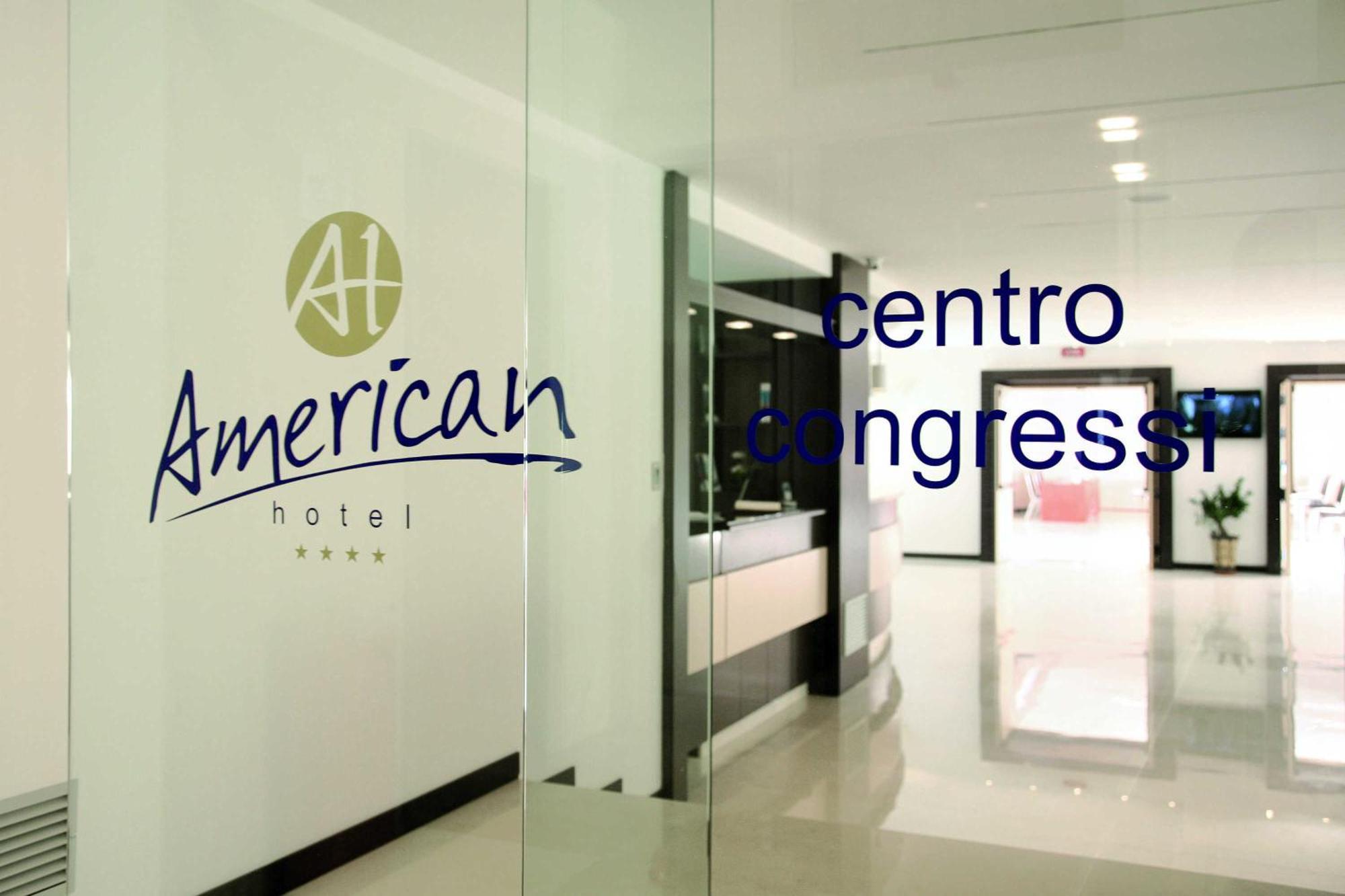American Hotel ปอซซุออลี ภายนอก รูปภาพ