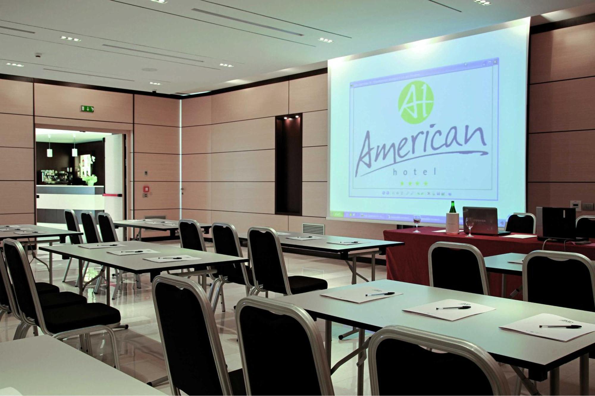 American Hotel ปอซซุออลี ภายนอก รูปภาพ